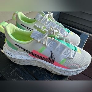 Nike Crater Impact
Summit White Green Glow